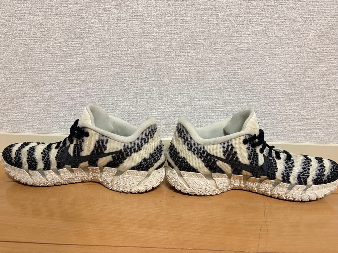 最終値下げ NIKE BY YOU JA3