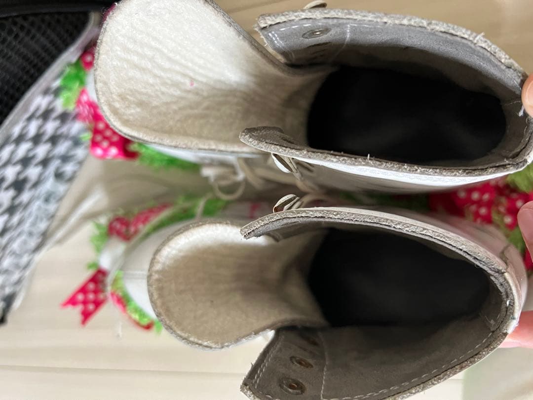 フィギュア アイススケート ブーツ とアクセサリー 22cm