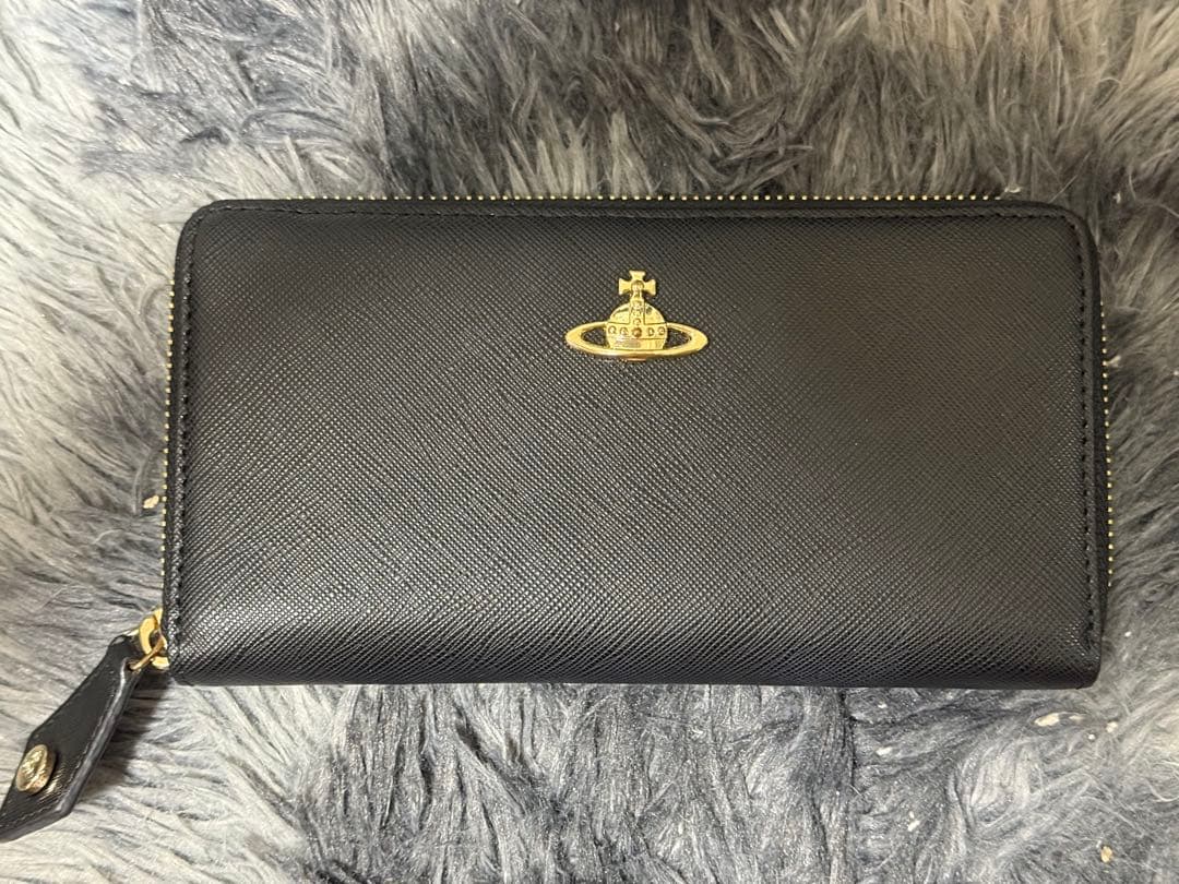 【ほぼ未使用品】ヴィヴィアン SAFFIANOラウンドファスナー長財布