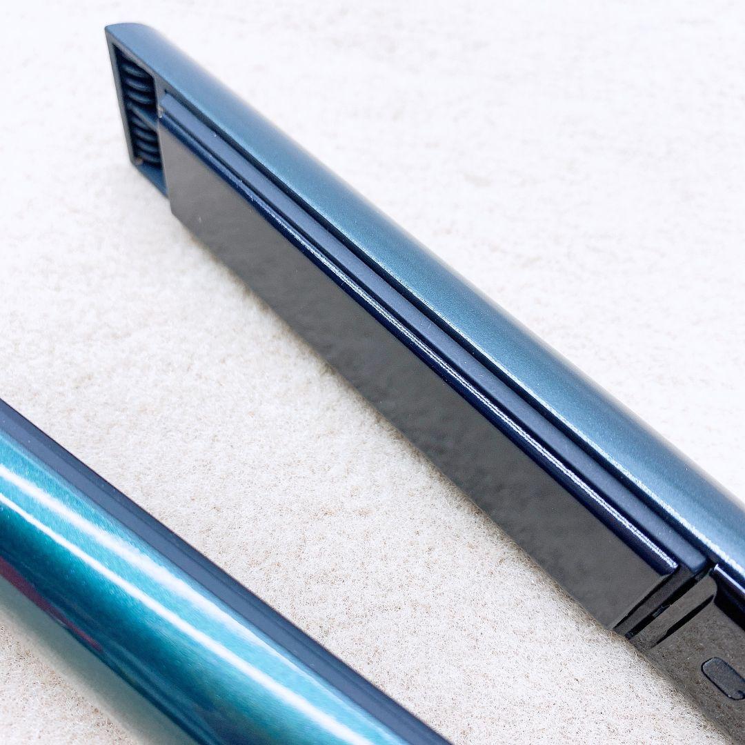 ほぼ未使用品☀付属品完備 ヘアビューロン　7D plus ストレート