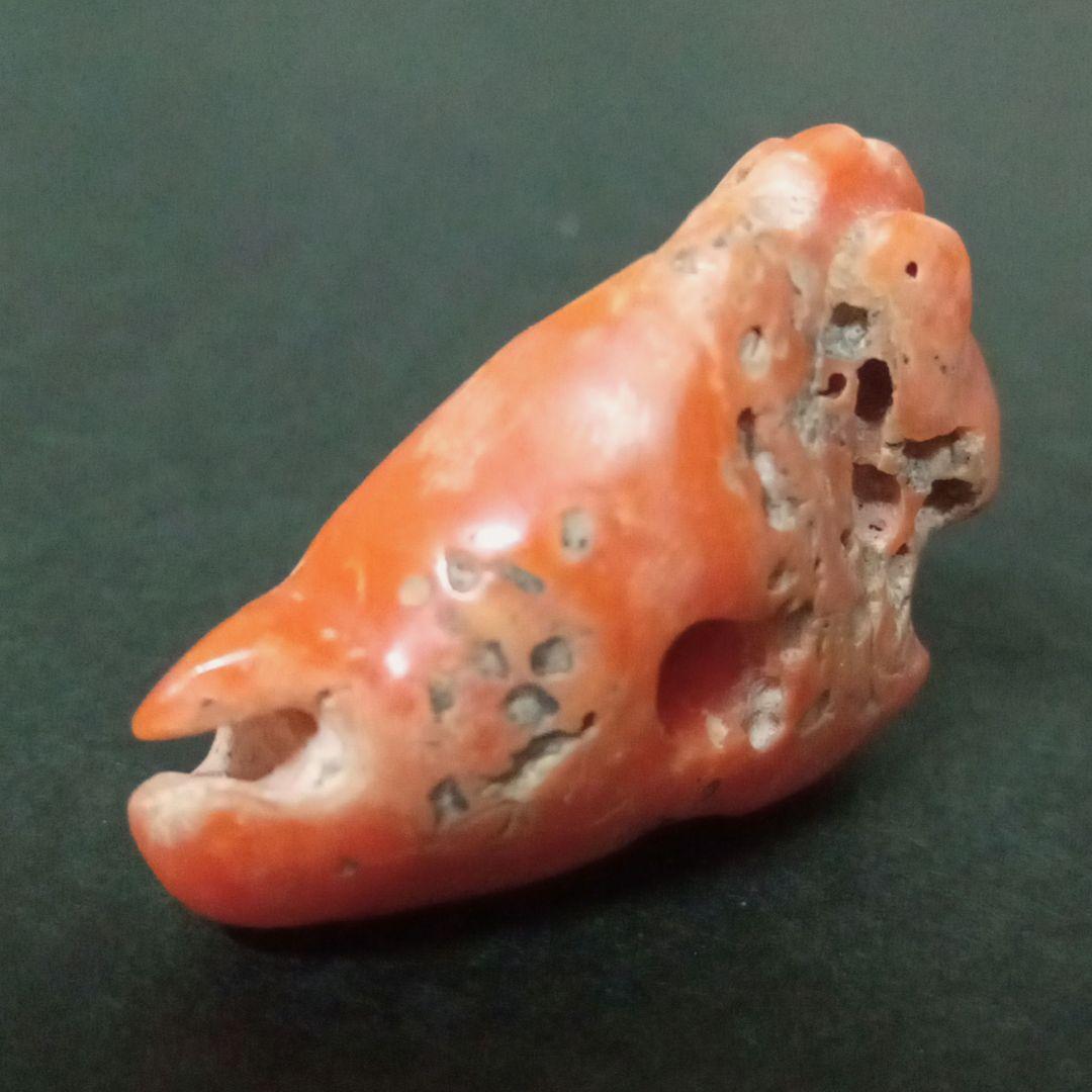 ★K2105★ 古代石(126)　大粒　珊瑚 ビーズ　神獣　護符　アミュレット