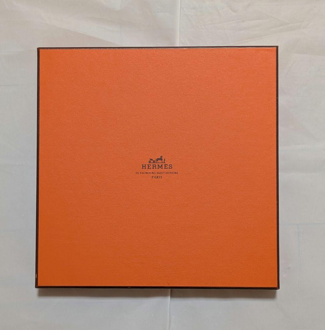 未使用　エルメス　スカーフ　カレ　90 タンザニア　グリーン　箱付き