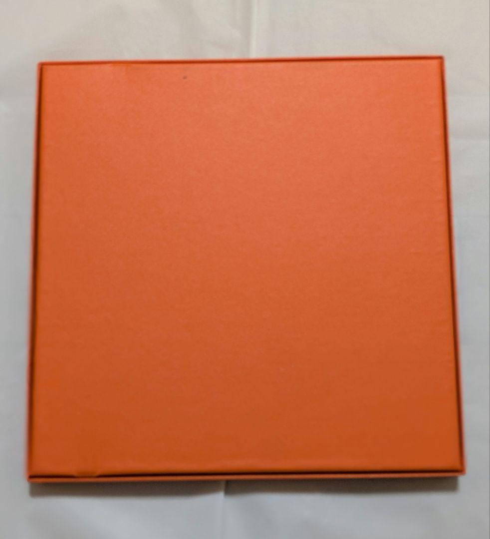 未使用　エルメス　スカーフ　カレ　90 タンザニア　グリーン　箱付き