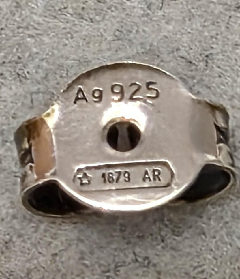 Gucciグッチ　インターロッキングダブルG　S925ピアス　片耳用　43010