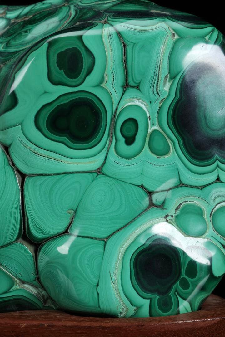 天然マラカイト 孔雀石 台座付 5.3kg 原石 鑑賞石水石 飾石 鉱石 美石