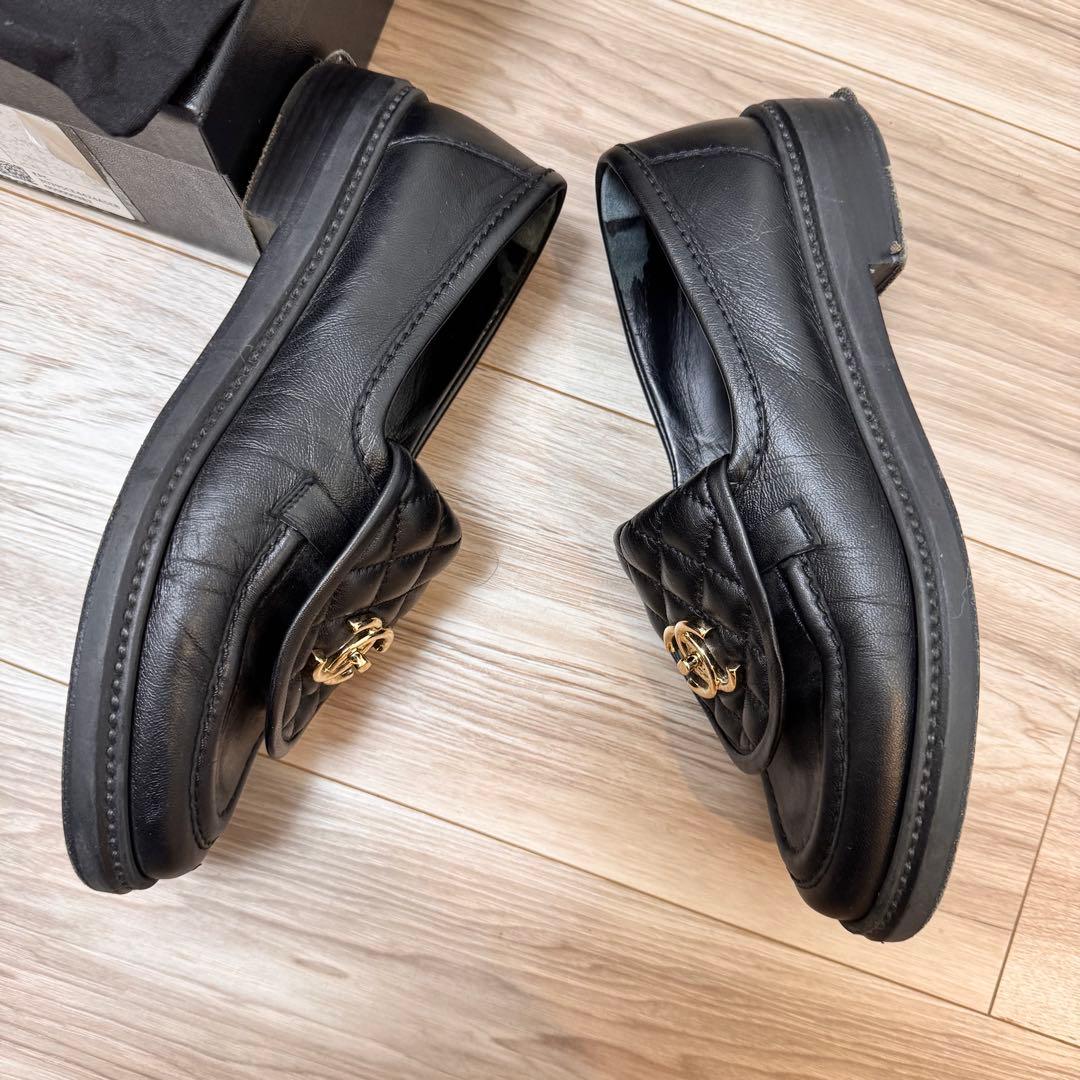 シャネルCHANEL 定番　CCターンロック ローファー　36.5