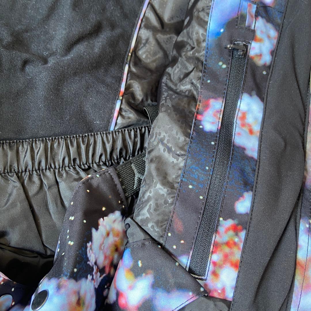 新品・未使用⭐️ROXY スノボウェア　M蜷川実花　上下セット