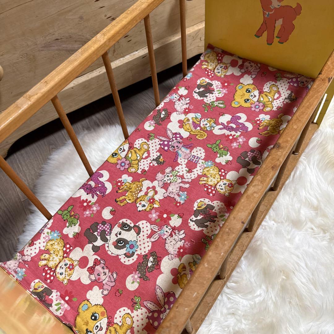 かわいいドールベッド　ラバードール　アンティーク　ビンテージ　シャビーシック
