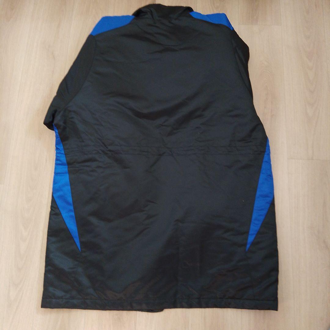 UMBRO DESCENTE 遠藤保仁選手 サイン入り ベンチコート ブラック