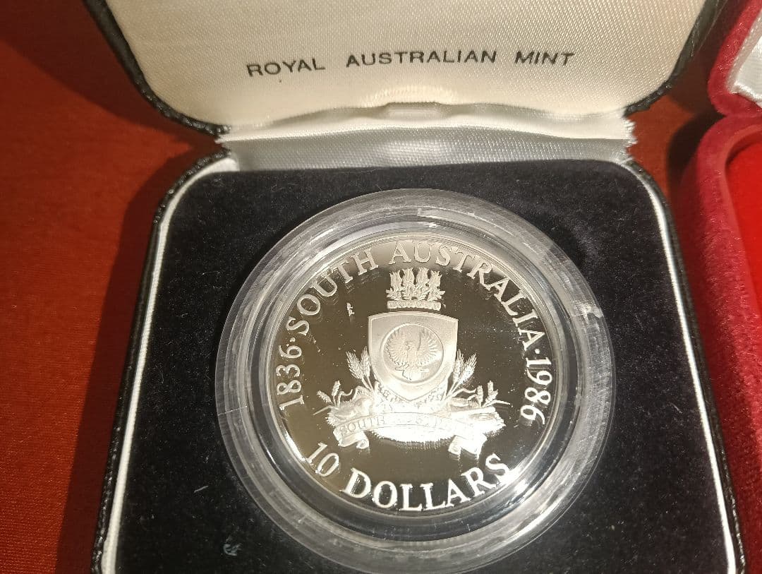 k*i様 希少 オーストラリア記念銀貨2種＆純銀製ビンテージ ベル型