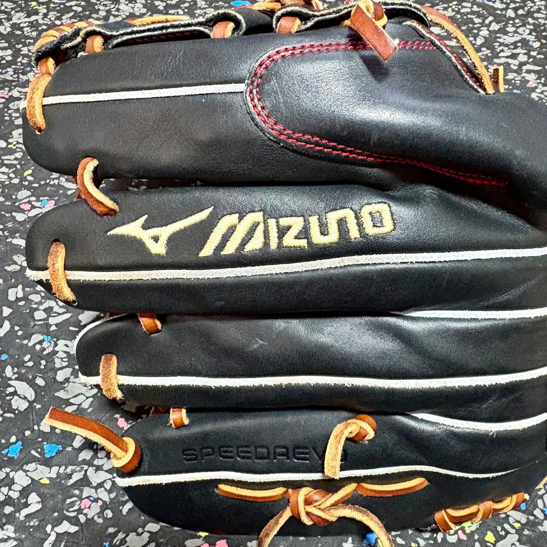 ミズノ グローバルエリート スピードレボ 軟式用 投手用 グローブ 伊藤大海型