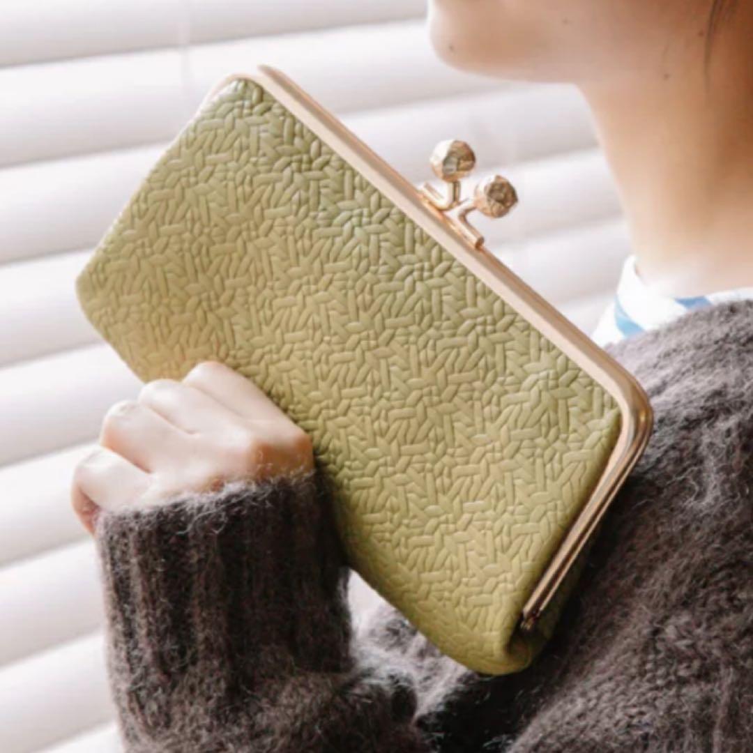 【新品未使用】perche ペルケ　抗菌レザー　型押し　がま口長財布