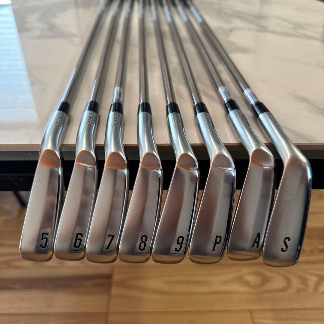 スリクソン　ZX5 MkII アイアン8本セット　 5〜9 AW,PW,SW