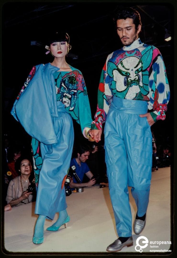 山本寛斎　インターナショナル作品　８２SS　京劇　スカーフ　美品