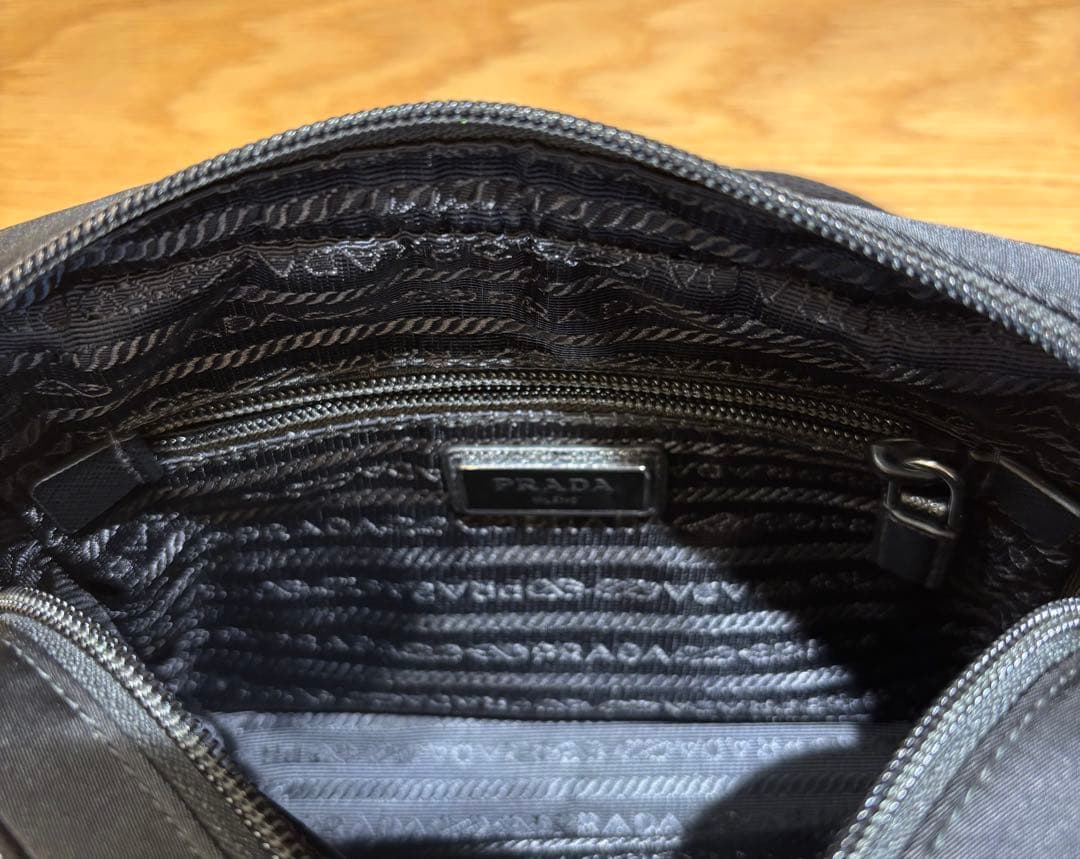 【美品】PRADA プラダ ショルダーバッグ　2VH144 メッセンジャーバッグ