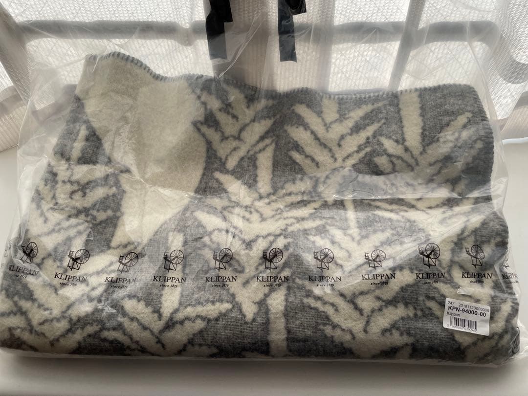 あ*ぺ様 KLIPPANクリッパン ミナペルホネン ウールブランケット✨グレー✖