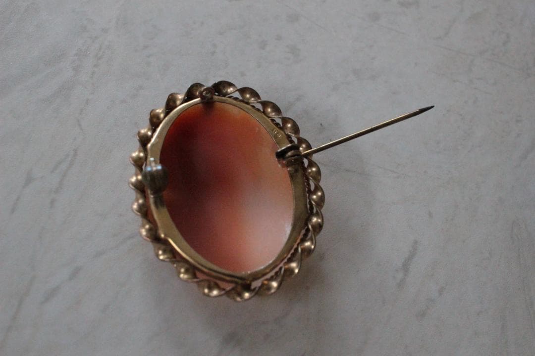 【E】アンティークシェルカメオブローチ