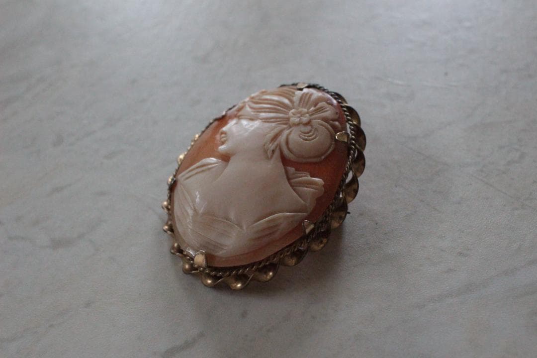 【E】アンティークシェルカメオブローチ