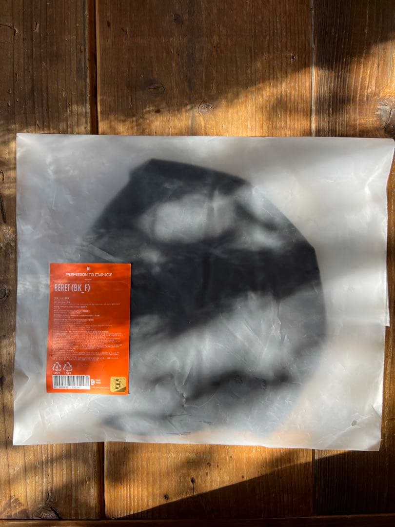 BTS公式】 ホビ着用PERMISSION TO DANCE ハンチング帽 オン