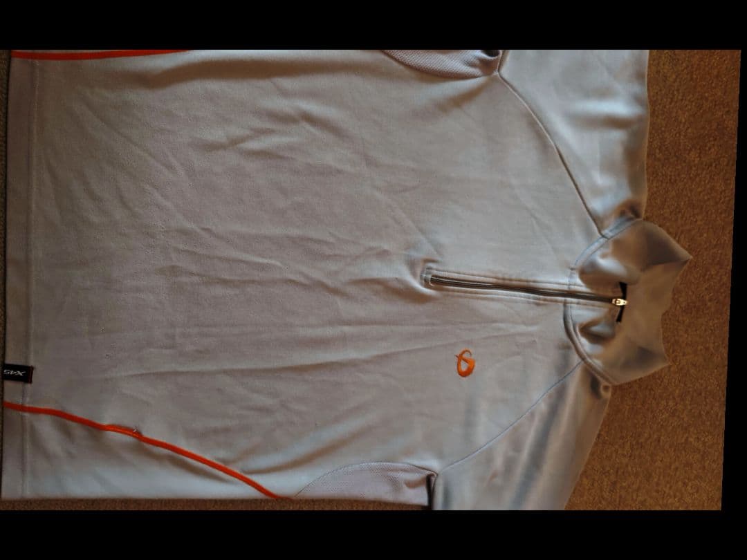 phiten　赤黒グレーシャツ３枚　デサントコラボ　ジップアップ