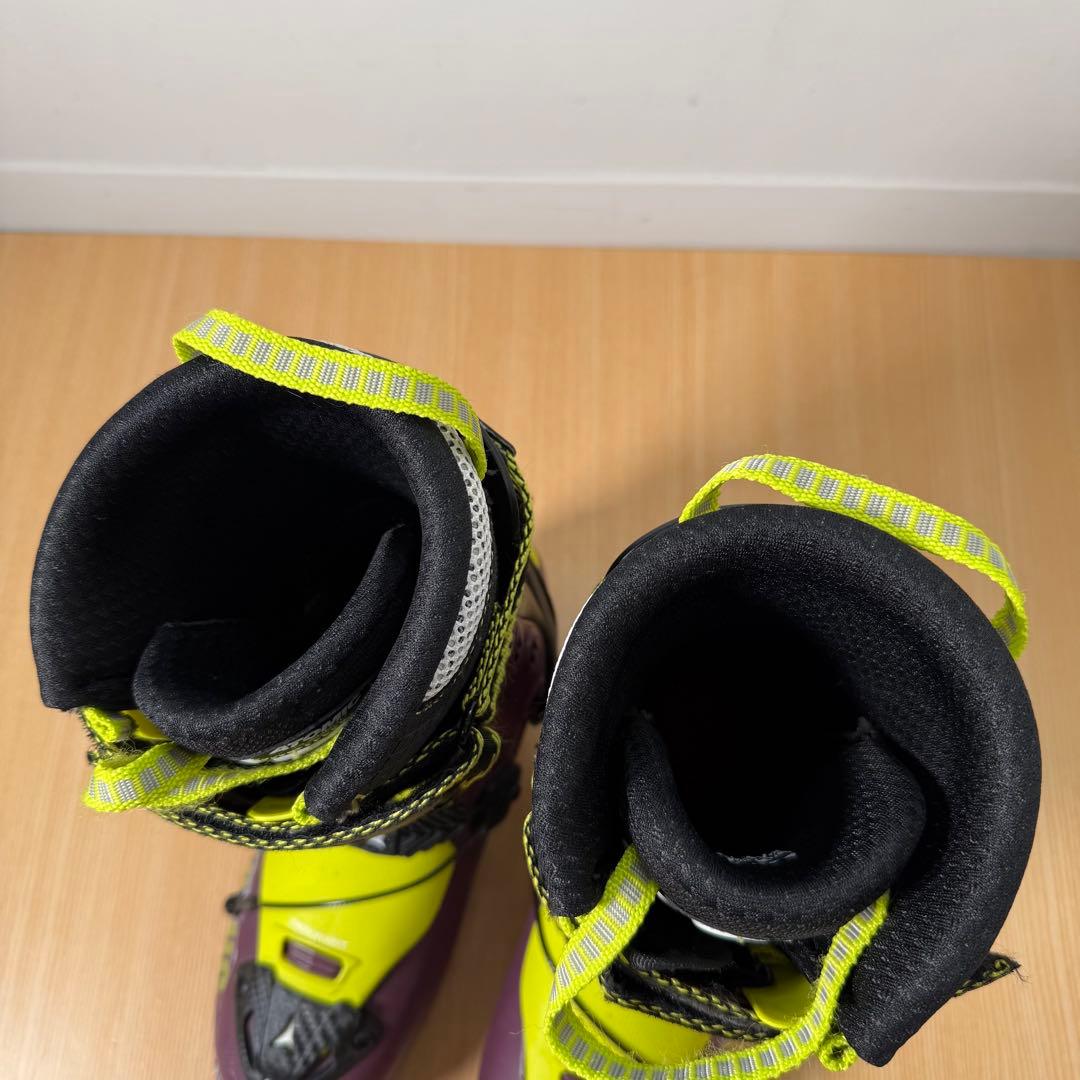 専用 スキーブーツ/BACKLAND スキーブーツ/アトミック