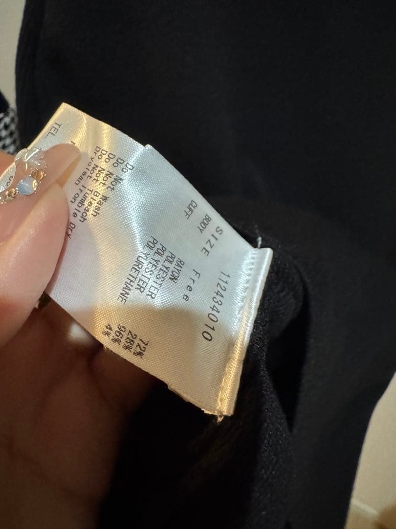 フロントオープンニットミニワンピース