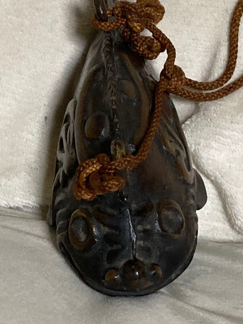 ギョ！これ！風鈴？仏教用具？