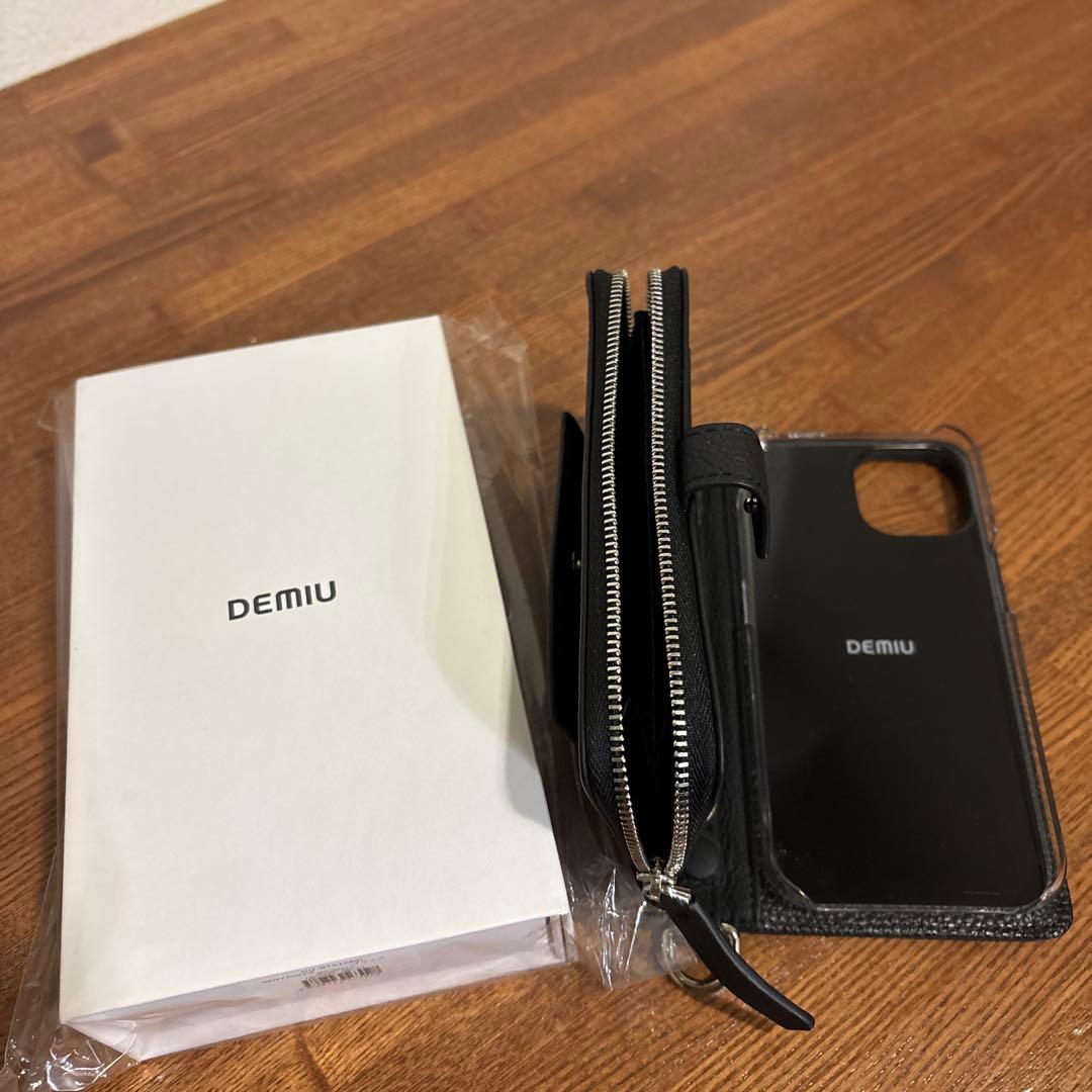DEMIU ミュウ　レミーポシェiPhone15ラウンドファスナー財布型ケース