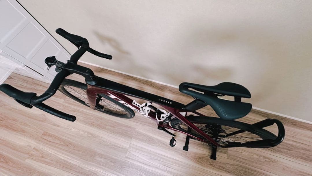 【ガイコツ　パーク】【爆速】TREK Madone SL6 Gen7