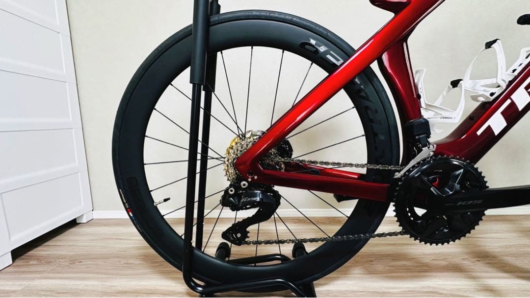 【ガイコツ　パーク】【爆速】TREK Madone SL6 Gen7