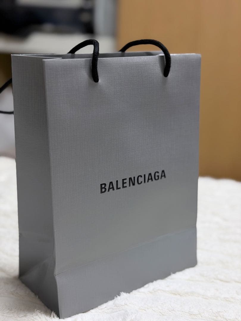 BALENCIAGA BBロゴ サングラス ブラック　(期間限定セール！)