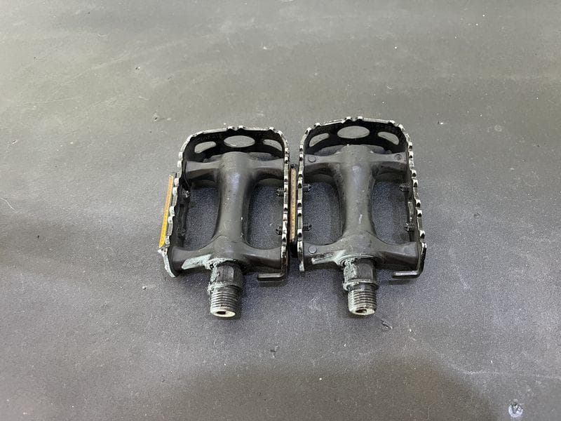 GIANT ESCAPE R3 クロスバイク sizeM　ホワイトカラー