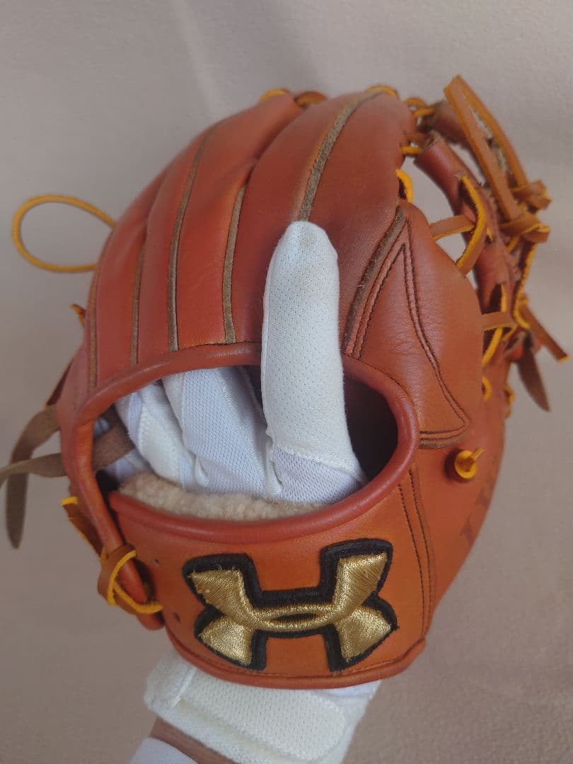 アンダーアーマー　硬式内野手グローブ 　福岡ソフトバンクホークス今宮 健太モデル