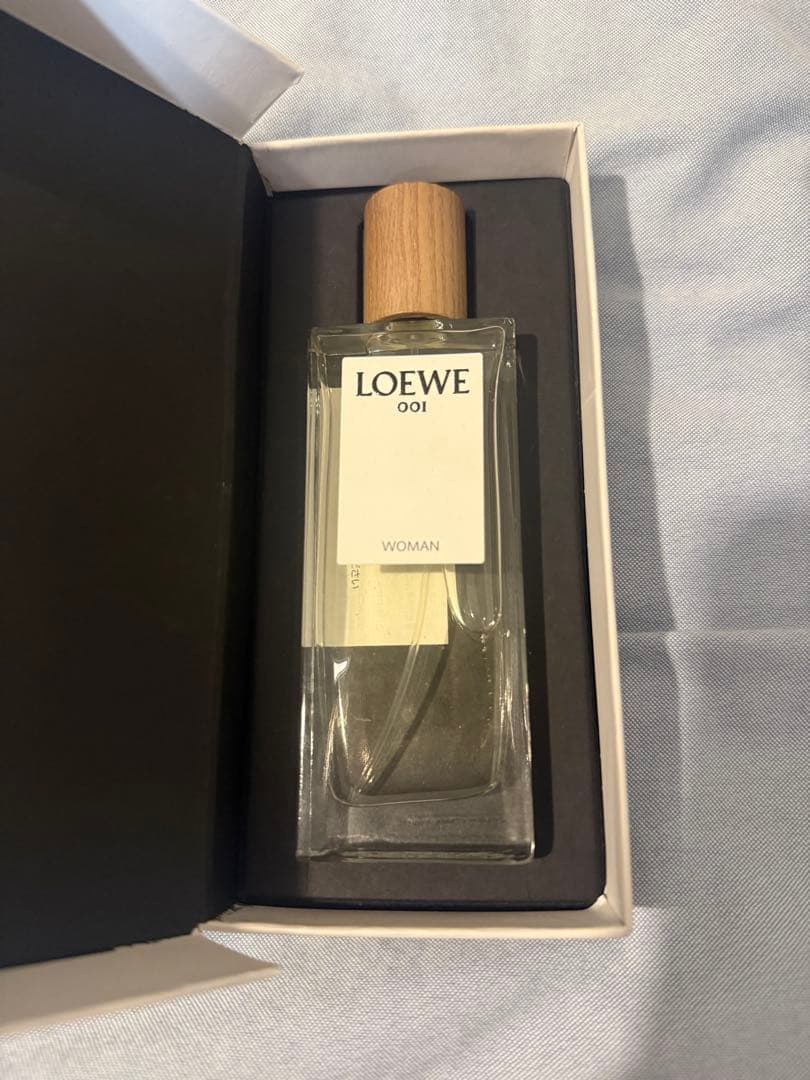 【新品未使用品】ロエベ 001 ウーマン オードゥ パルファム