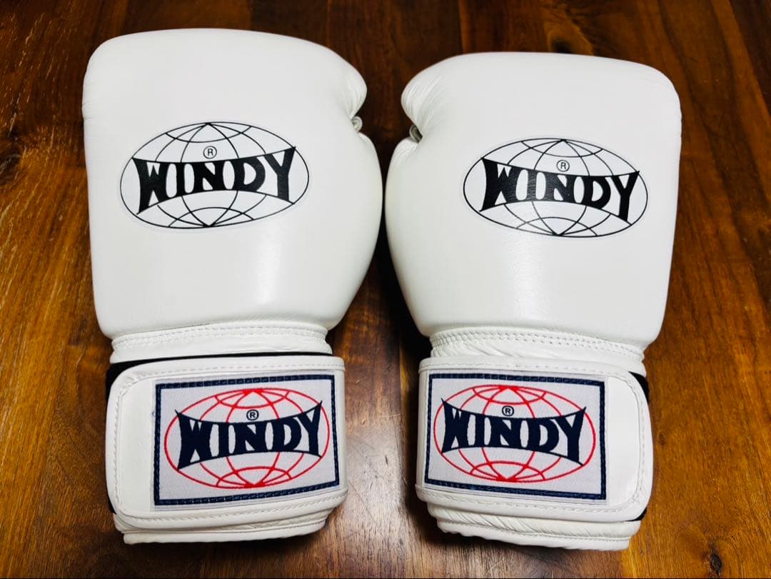 WINDY ボクシンググローブ 16oz / レガースLサイズ ホワイト セット