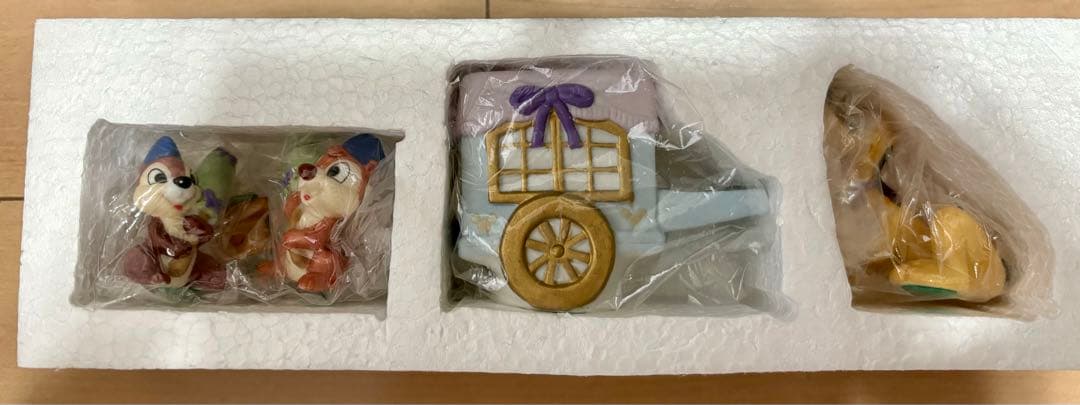 ディズニー雛人形　五段飾り陶器製