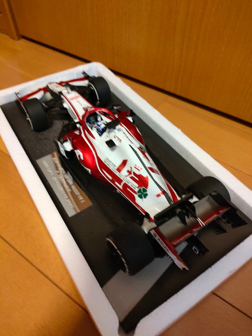 アルファロメオF1c41ミニカー1/18キミライコネン ラストラン - メルカリ
