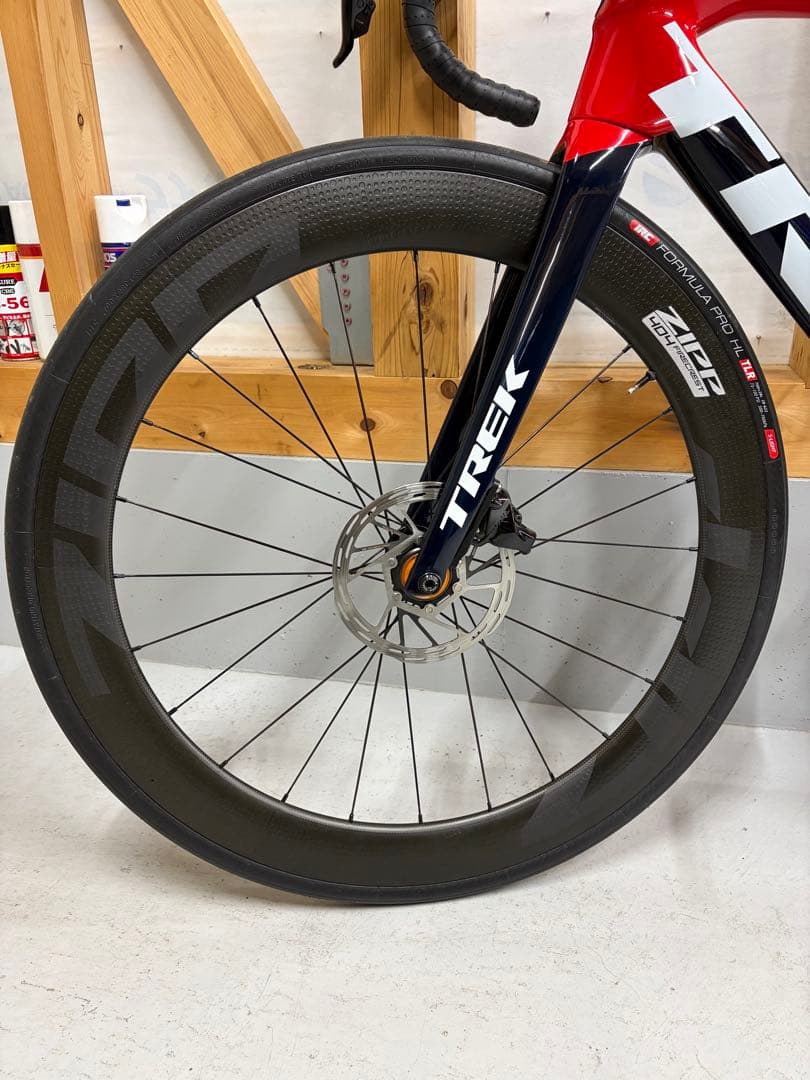 ZIPP 404 Firecrest ディスク ロードホイール ベアリング交換済