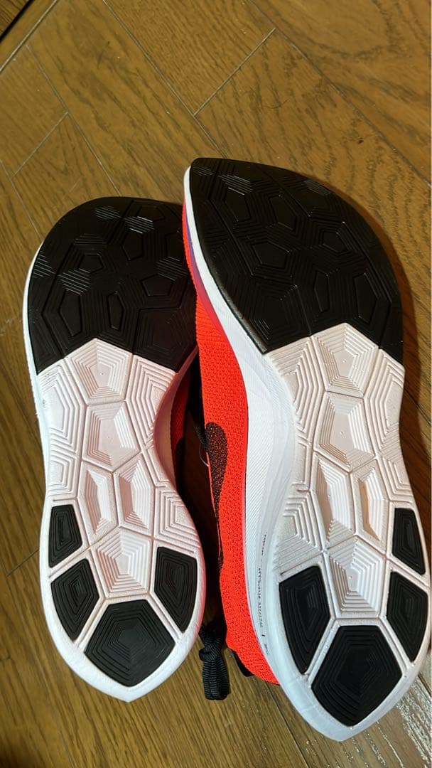 NIKE ナイキヴェイパーフライ 4％ フライニット27cm