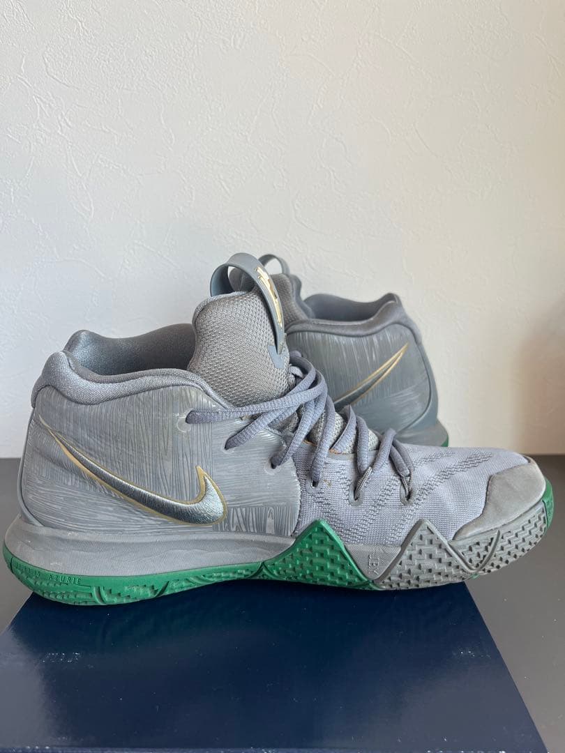 kyrie カイリー4 ナイキ　nike 28.5cm