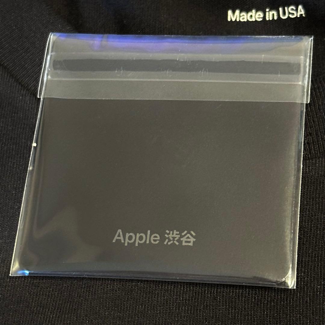 【新品・希少】渋谷Apple Store 限定ノベルティ Tシャツ&ピンバッジ