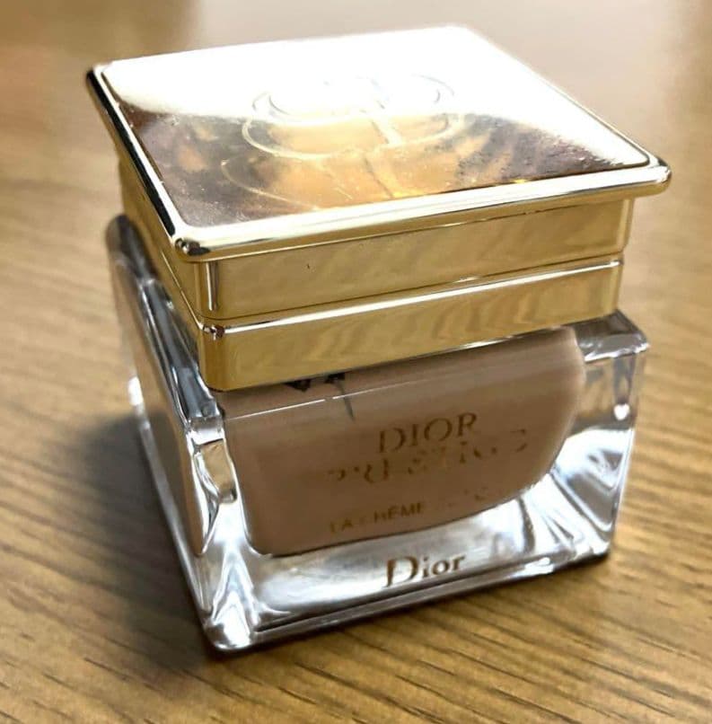 ディオール　プレステージファンデーション