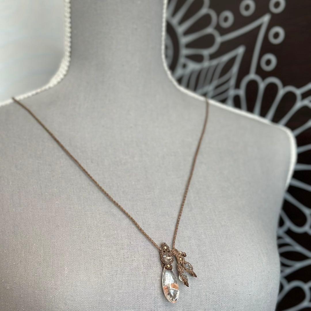 『瑞清』クォーツインクォーツとブルーエンジェルラダークォーツのマクラメネックレス