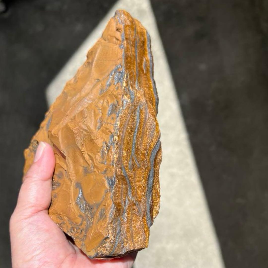 虎目石 タイガーアイ 原石 1.6kg 【完全天然•非加工】