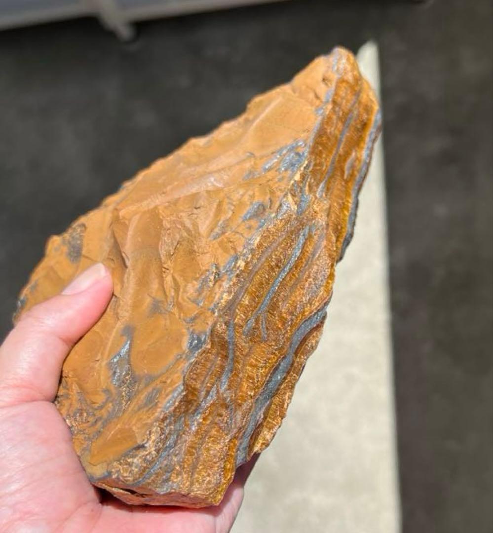 虎目石 タイガーアイ 原石 1.6kg 【完全天然•非加工】