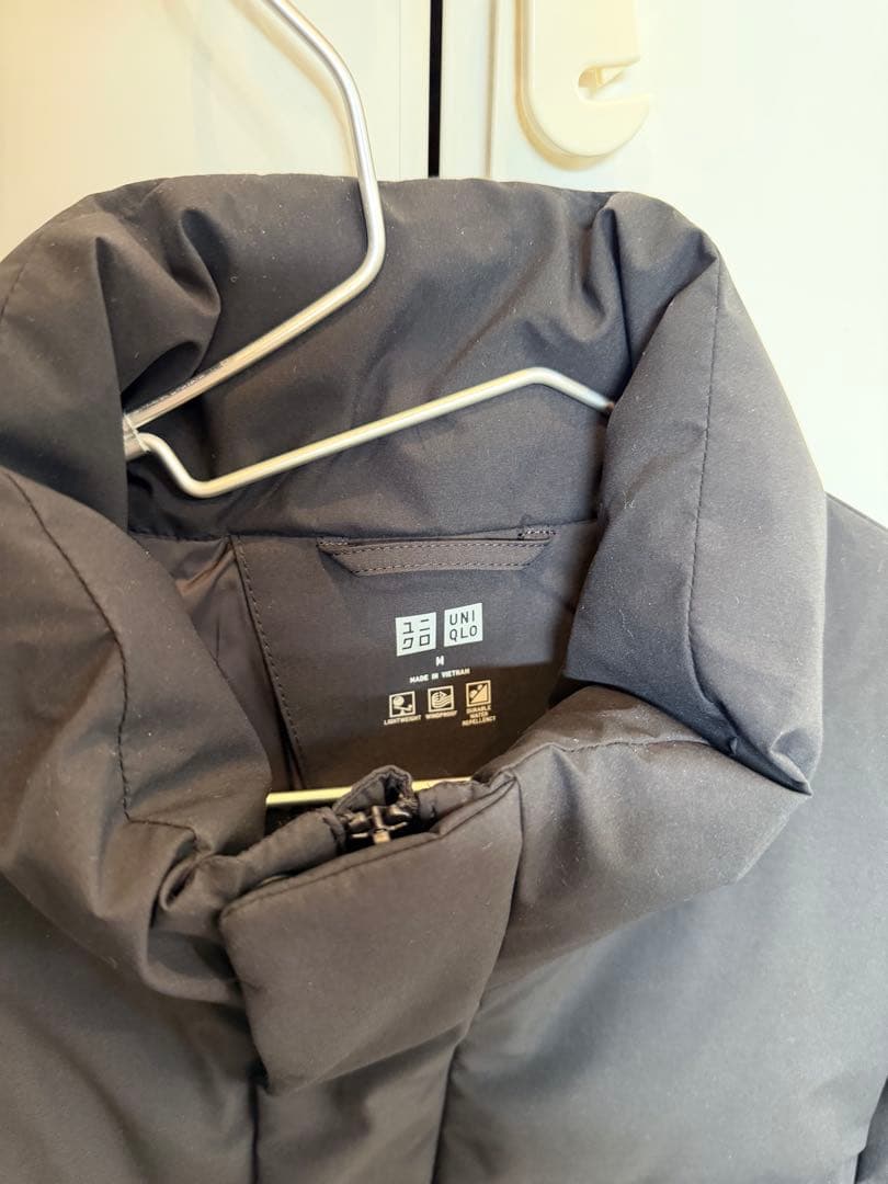 【M】UNIQLO ユニクロ シームレスダウンジャケット ブラック2025年