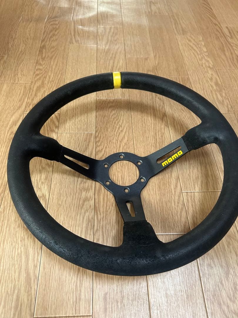 momo ステアリング 35パイ3本スポーク