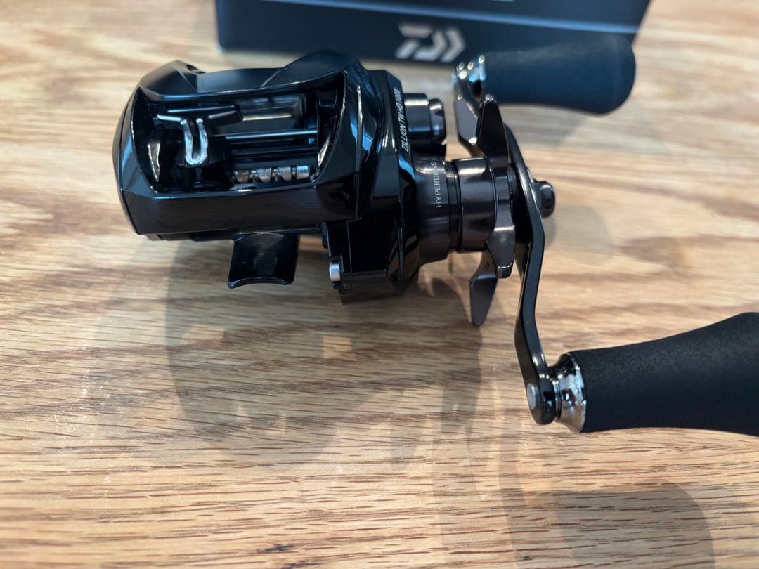 【最終値引き！美品！】ダイワ 22ジリオンtw hd 1000XH L