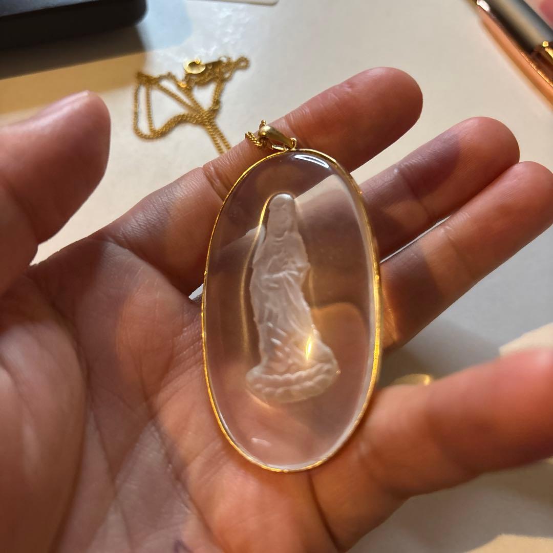 これは！観音様の水晶！持ってるだけでも！不思議なパワー！慈悲！