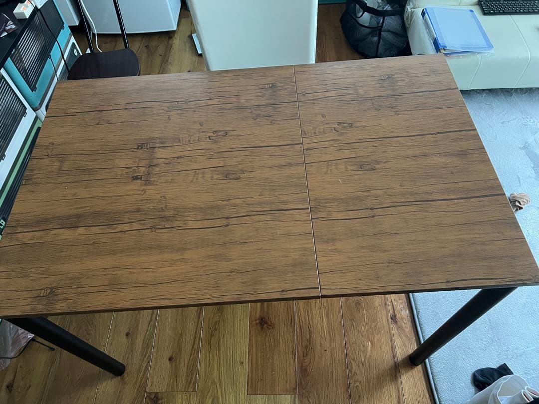 伸縮　ブラウン木製ダイニングテーブル